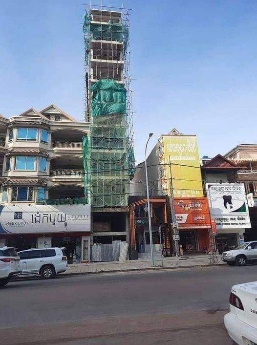 Amazing Architecture! 😅