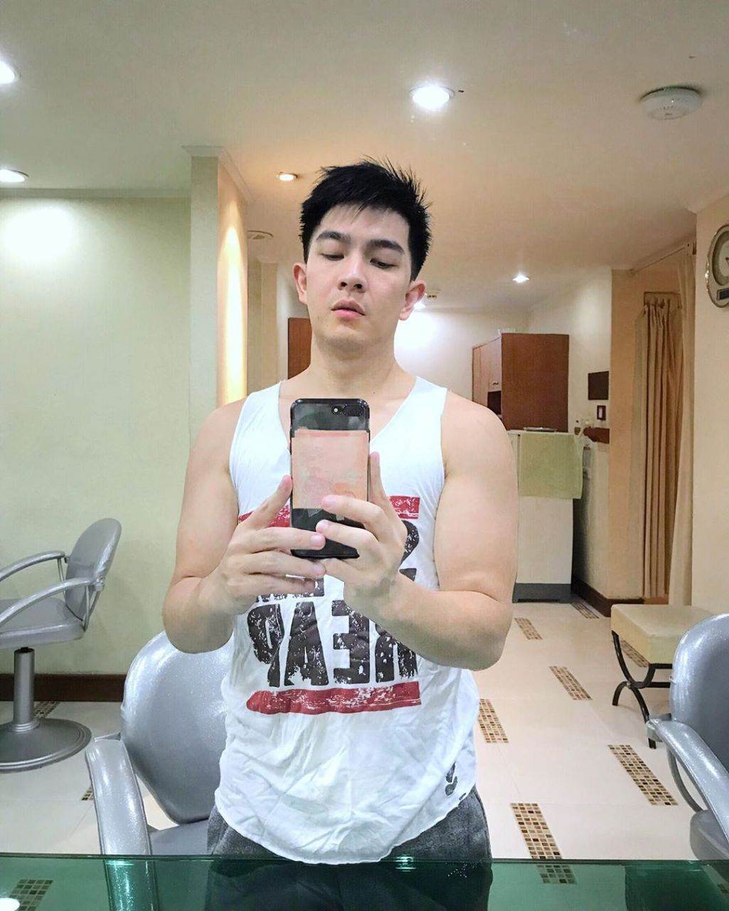 โพสต์เดียวถ้ายังไม่เสียว...ก็พอก่อน