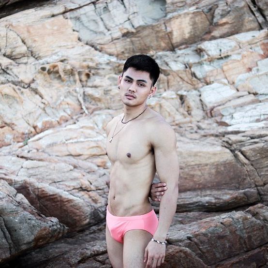 โพสต์เดียวถ้ายังไม่เสียว...ก็พอก่อน