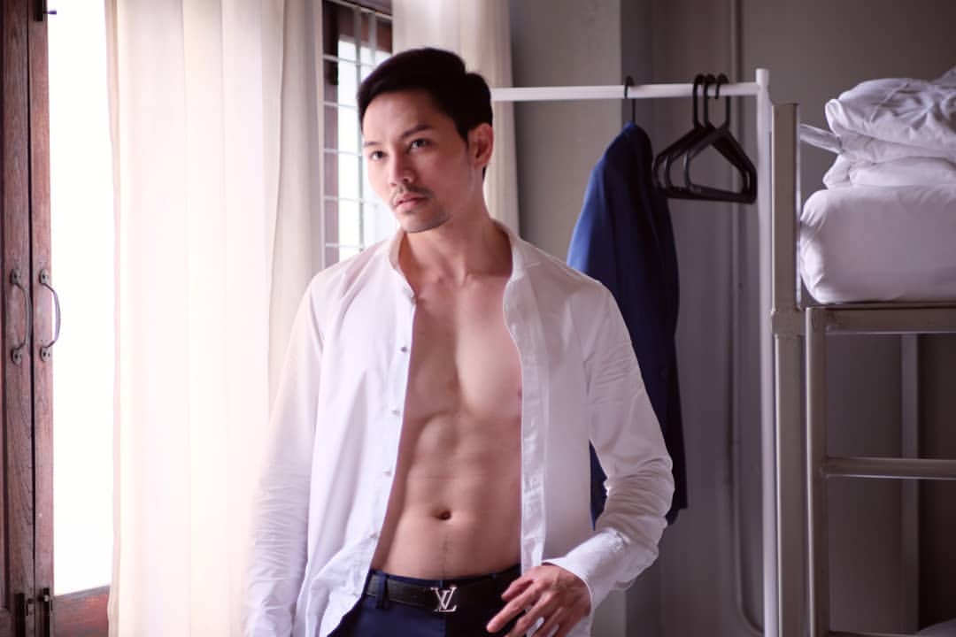โพสต์เดียวถ้ายังไม่เสียว...ก็พอก่อน
