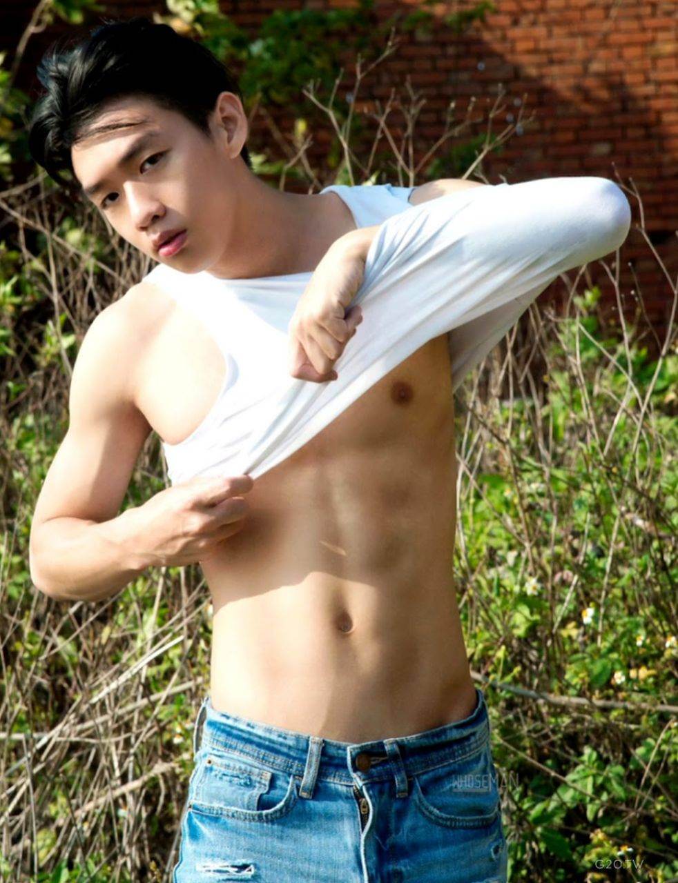 หนุ่มน้ำนม