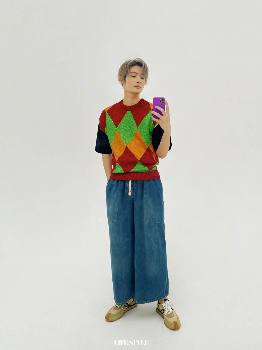 INTO1 @ LifeStyle China April 2022