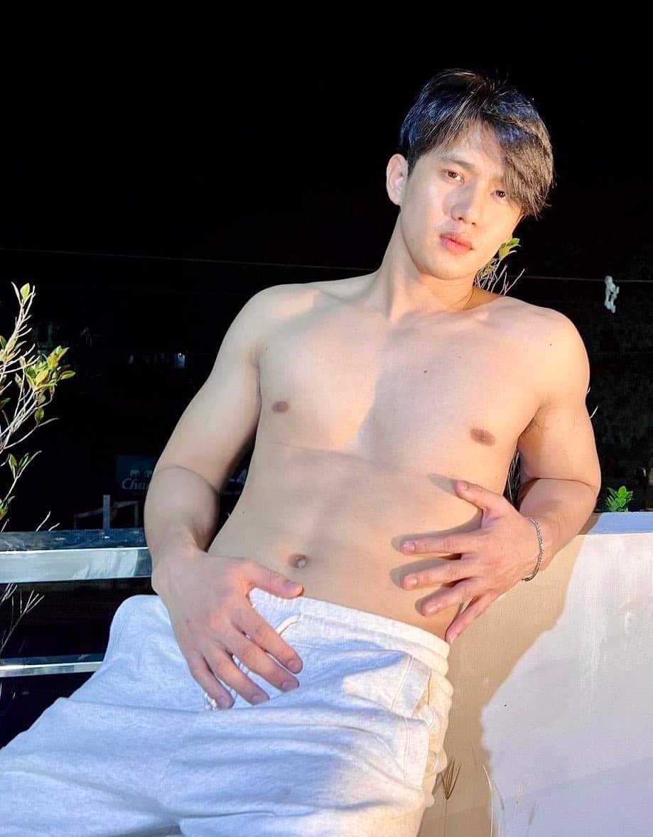 พี่จะเลียตั้งแต่หัวจรดเท้า32