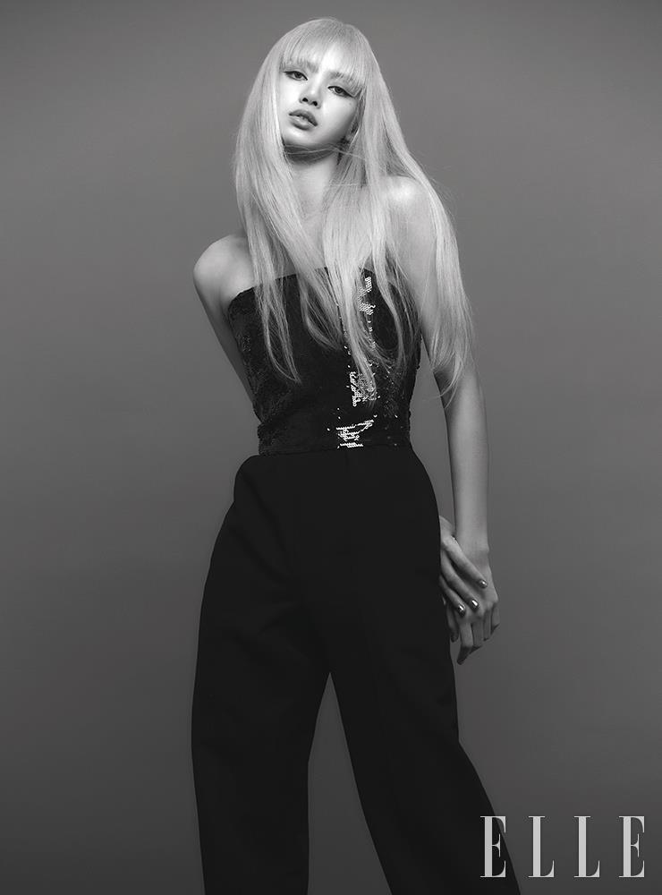 (BLACKPINK) Lisa @ ELLE Korea May 2022