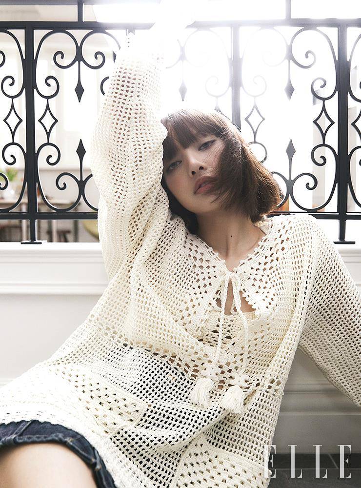 (BLACKPINK) Lisa @ ELLE Korea May 2022