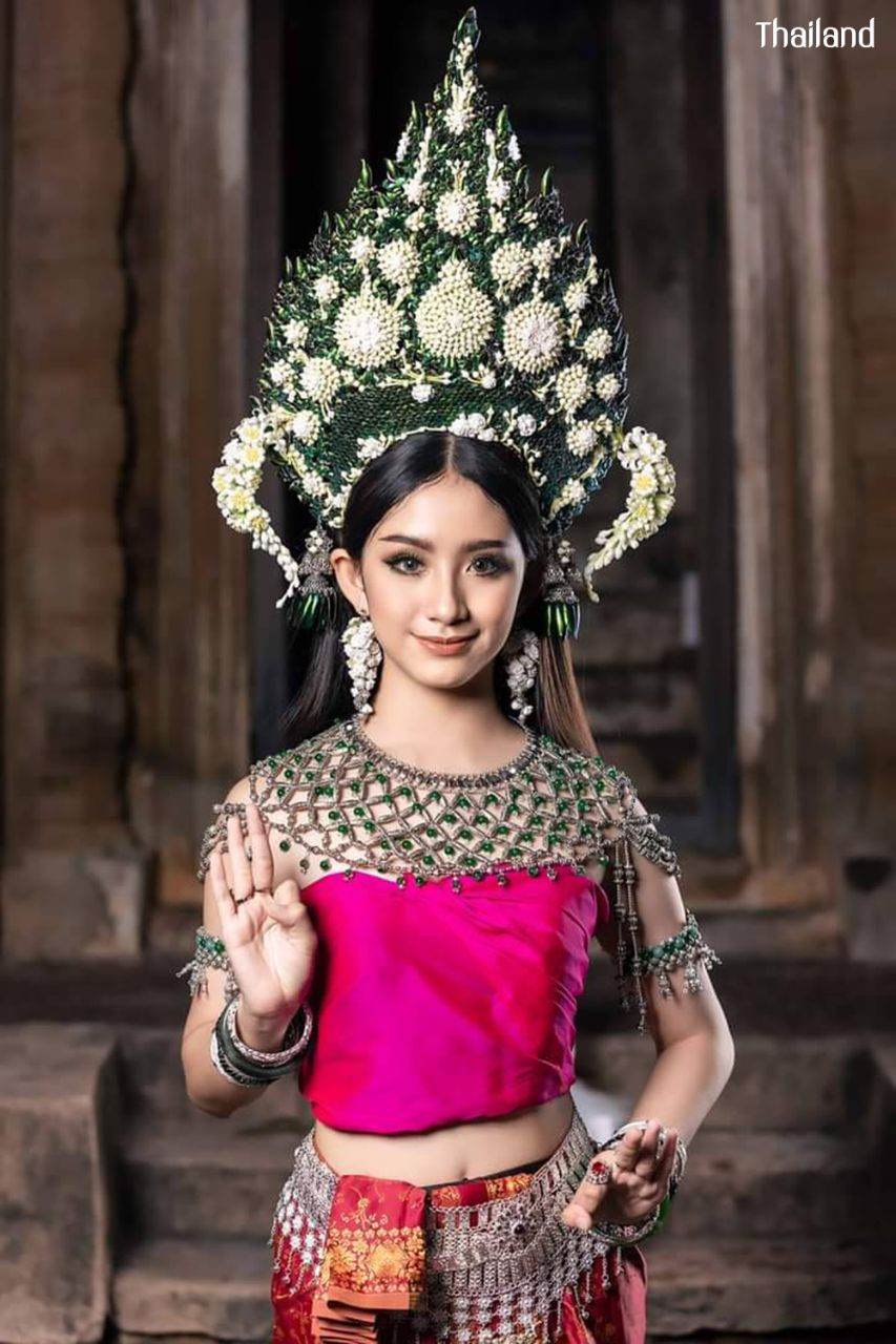 Thai Apsorn: Thai Apsara | THAILAND 🇹🇭