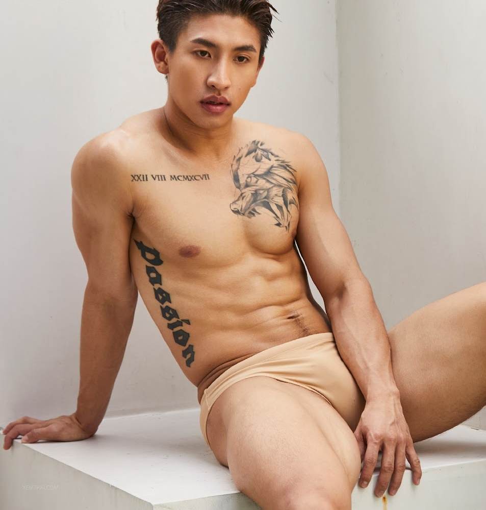หนุ่มหล่อขึ้นปก 1104