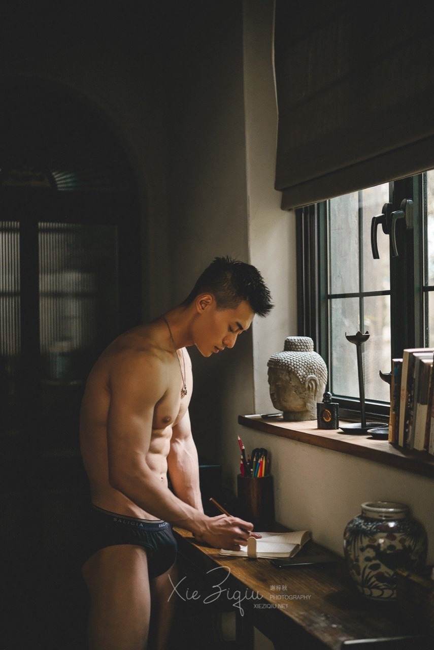 Hot men in underwear 675