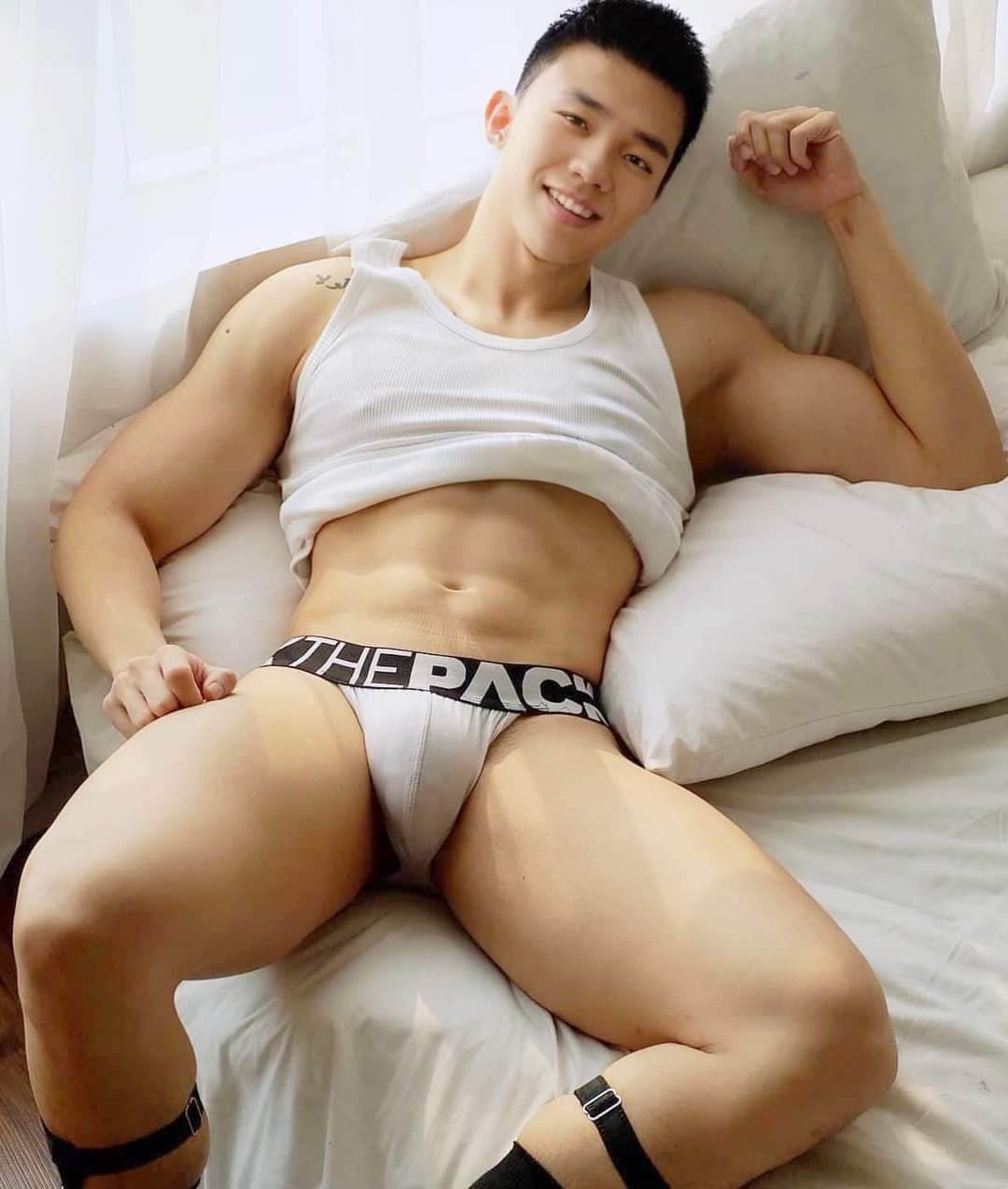 หลงรักหนุ่มตี๋