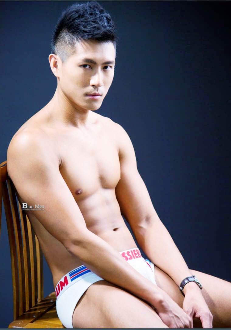 มันน่าควบให้หลังอานซะจริงเชีย