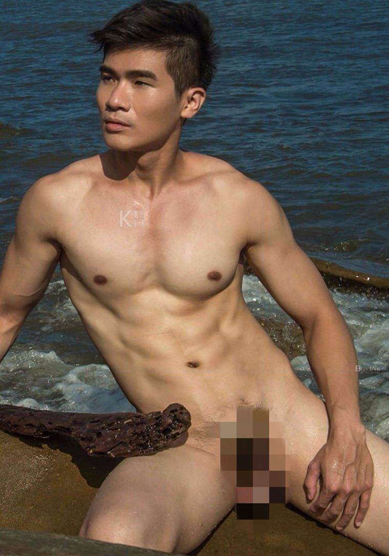 ขอกุพักก่อนนะ มึ.รีดซะจนพิษงูกุแทบจะหมดตัวแล้ว