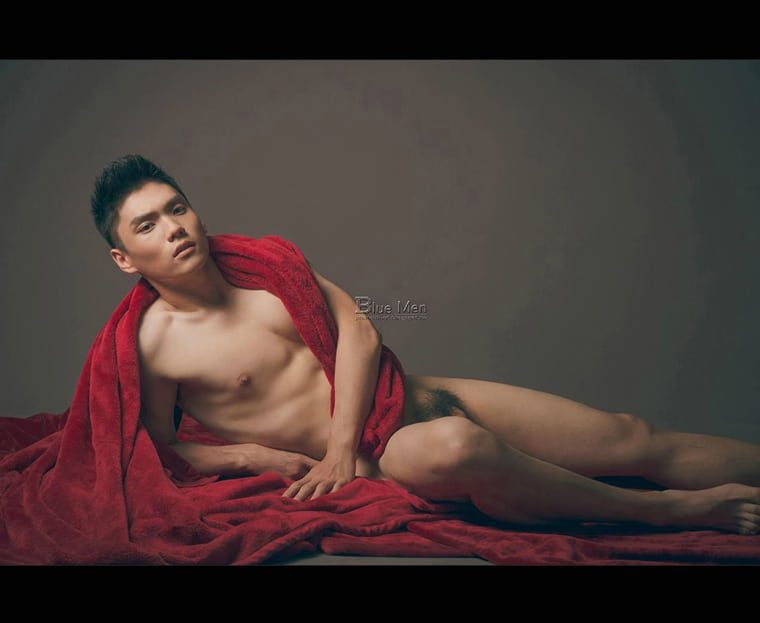 ขอกุพักก่อนนะ มึ.รีดซะจนพิษงูกุแทบจะหมดตัวแล้ว
