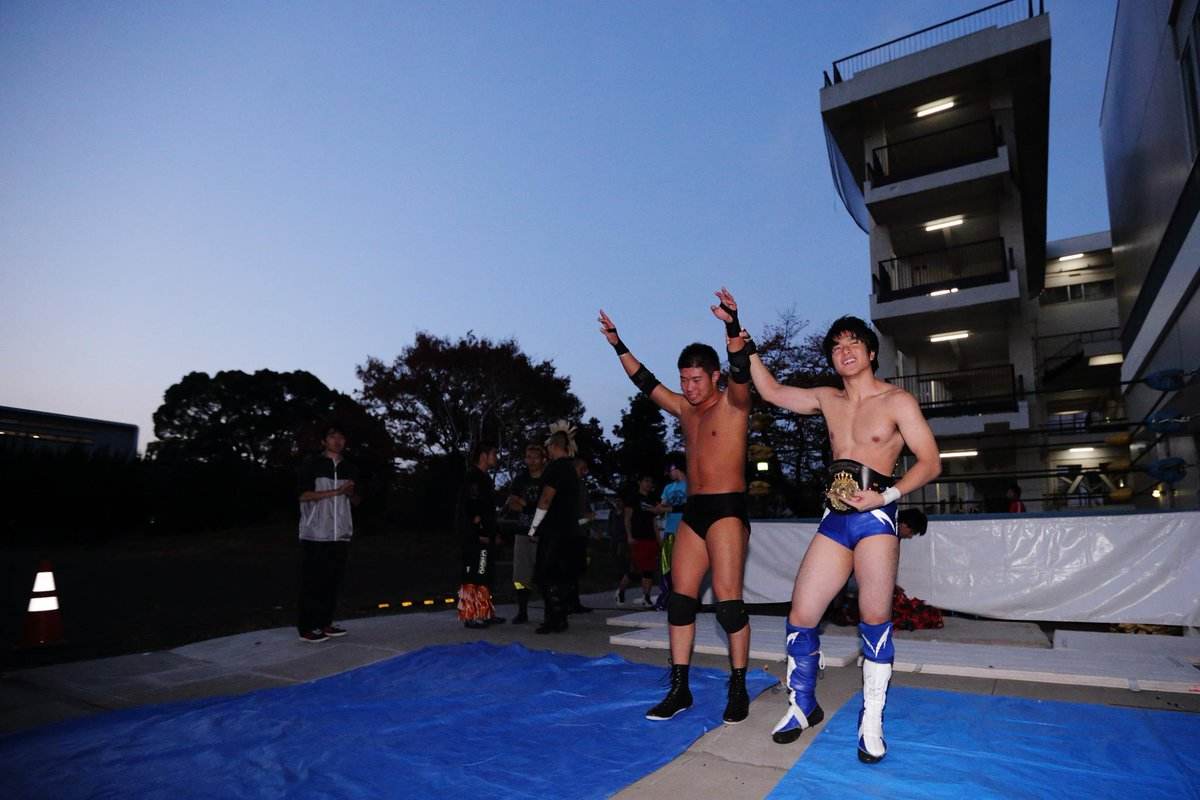 Professional wrestling by Japanese college students.