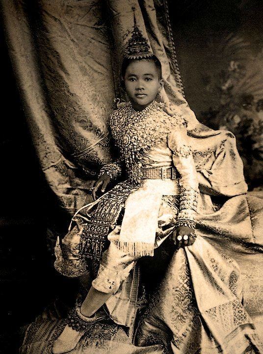 JOOK TRADITIONAL THAI CHILDREN'S HAIRSTYLE ทรงผมจุก