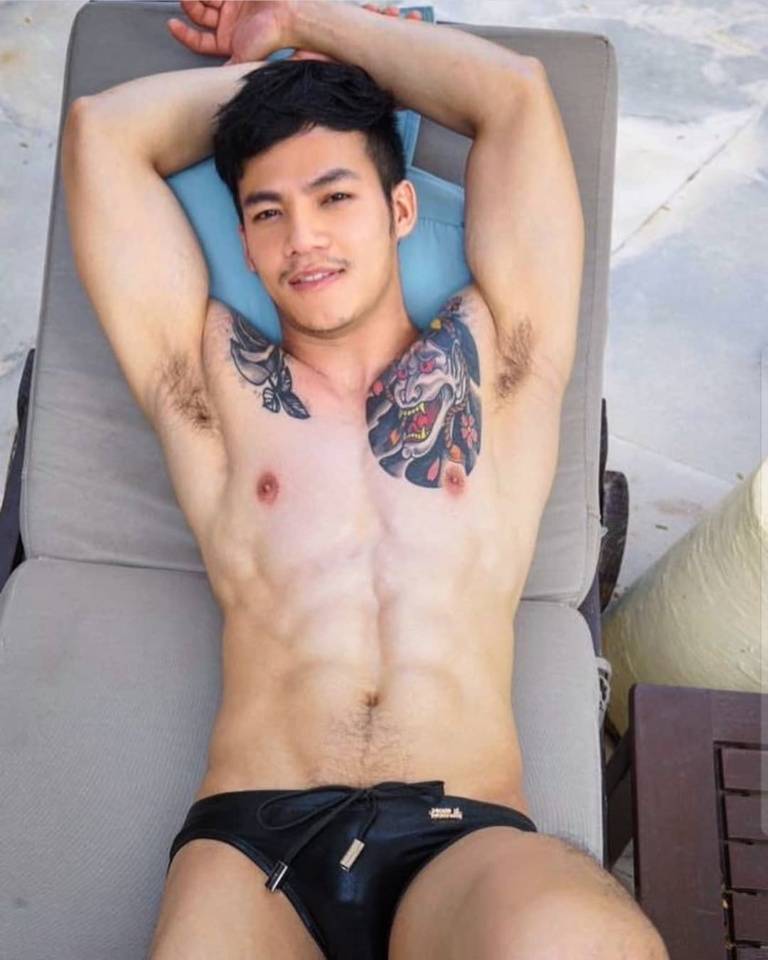 hEเปลือย