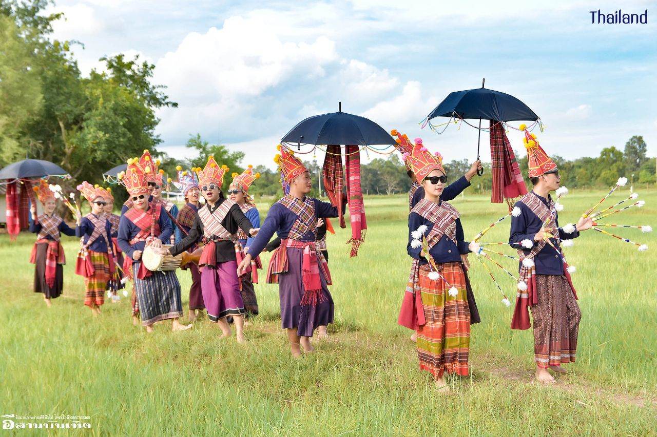The Costume of Soeng Bung Fai in Rocket festival | THAILAND 🇹🇭