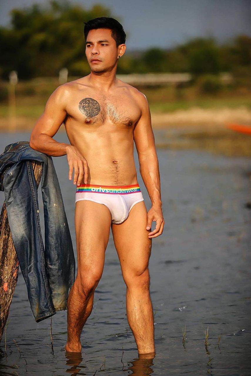 Men in sexy underwear3