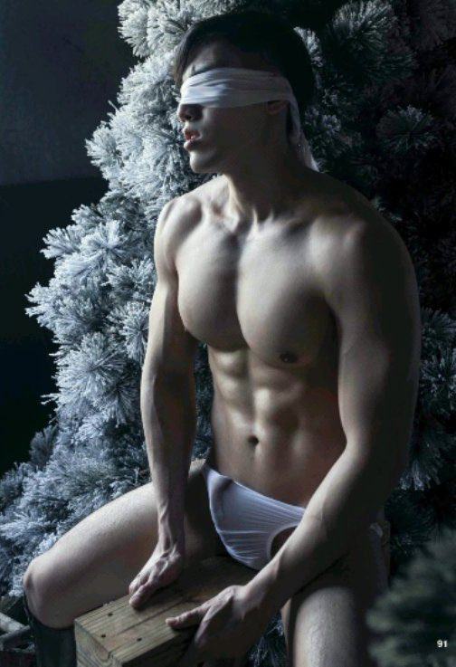 Men in sexy underwear4