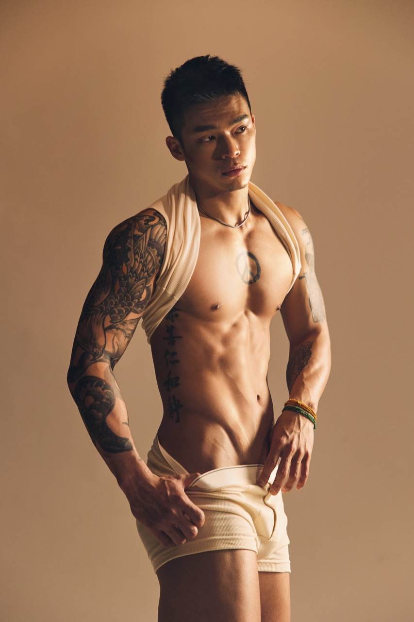 Hot men in underwear 679