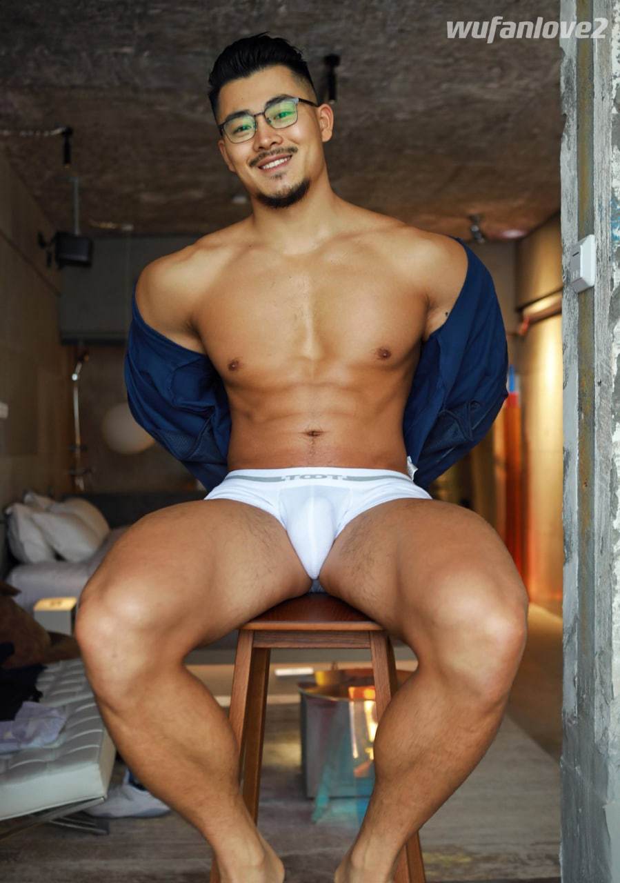 Hot men in underwear 679