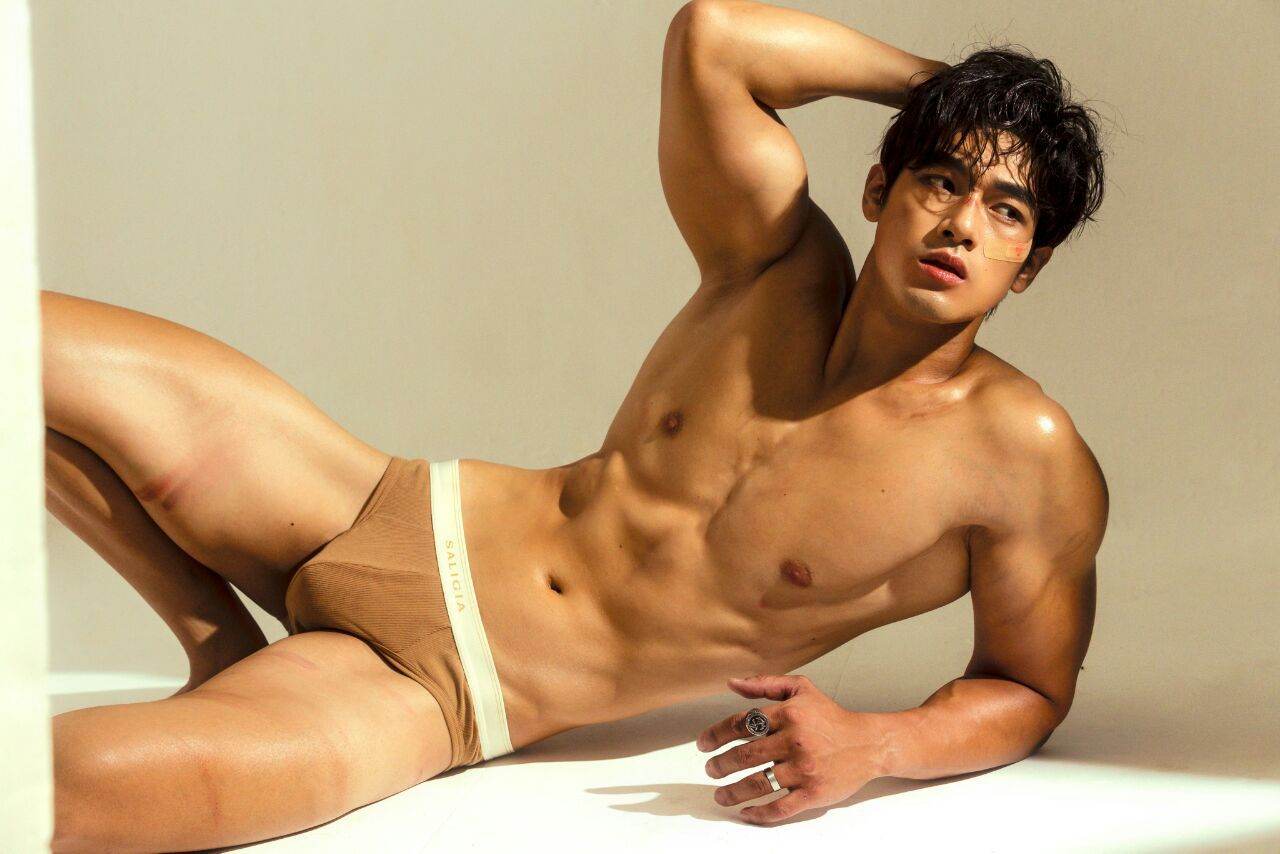 Hot men in underwear 680
