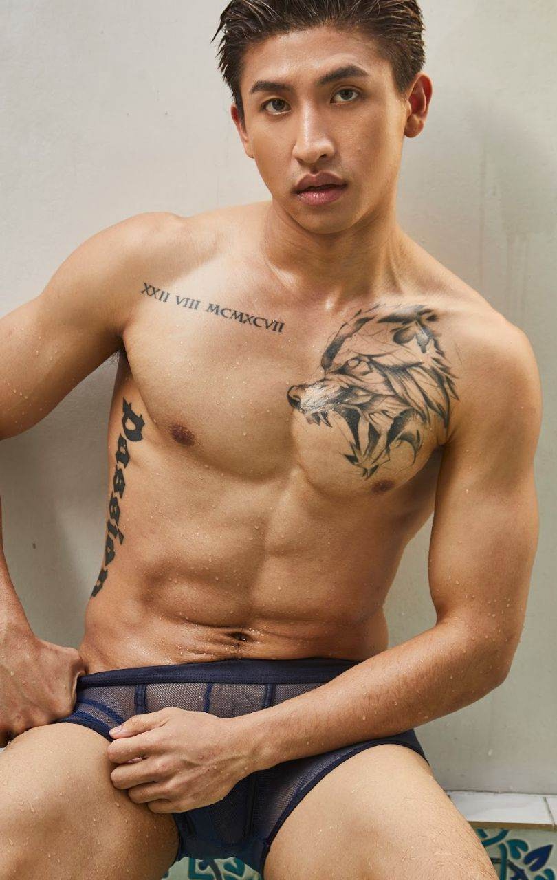 หนุ่มหล่อขึ้นปก 1104.1