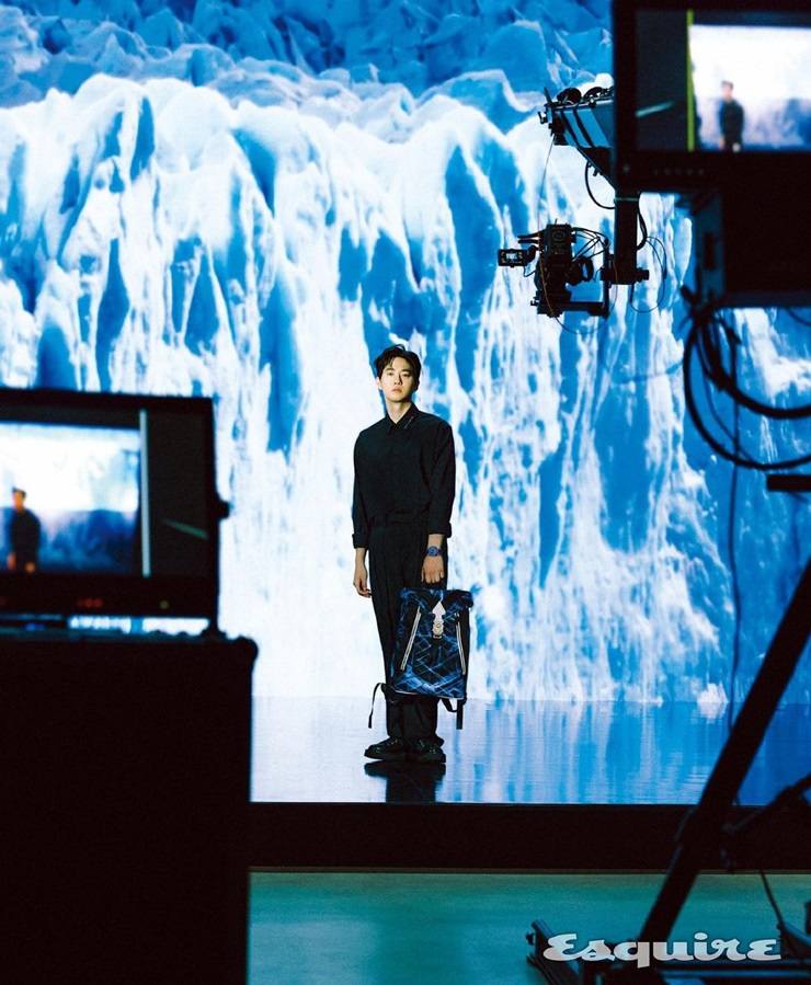 Suho @ Esquire Korea May 2022