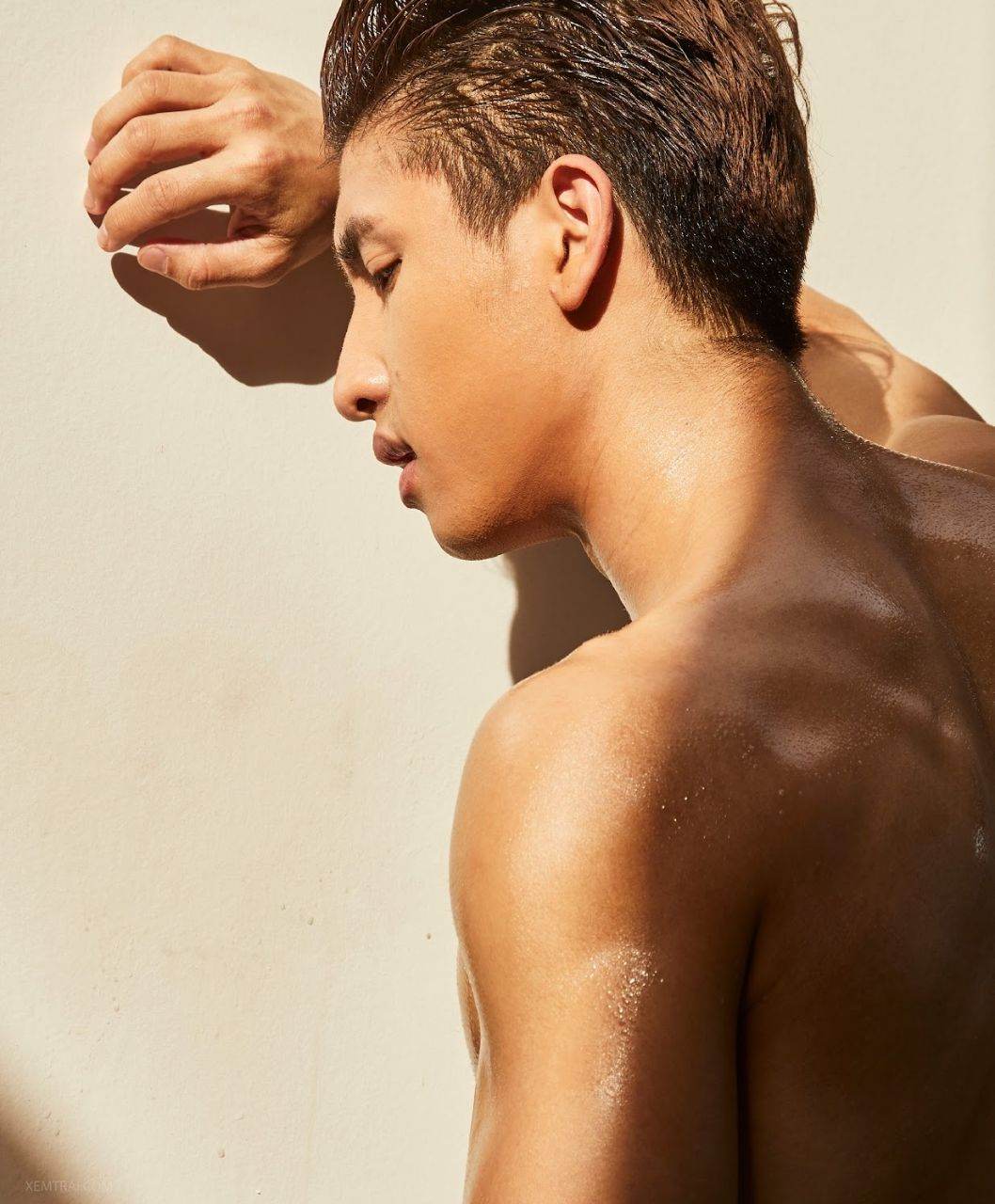 หนุ่มหล่อขึ้นปก 1104.2