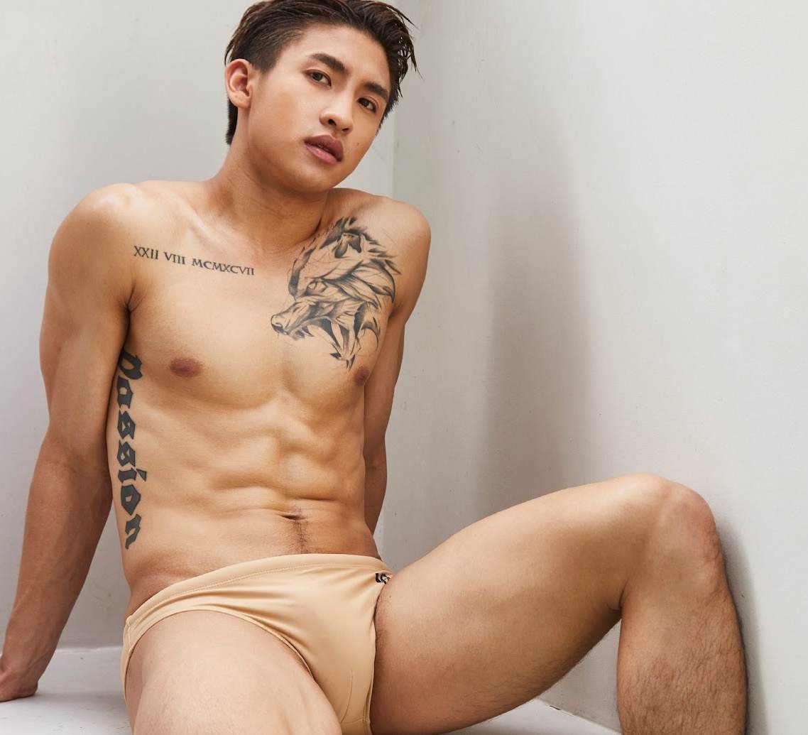 หนุ่มหล่อขึ้นปก 1104.2