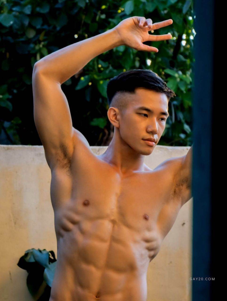 หนุ่มหล่อขึ้นปก 1106