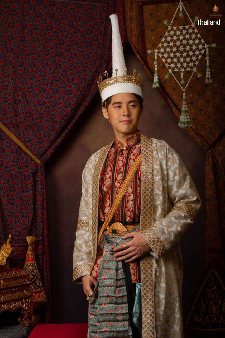 Lompok: Siamese Hat of Rank and Case | THAILAND 🇹🇭