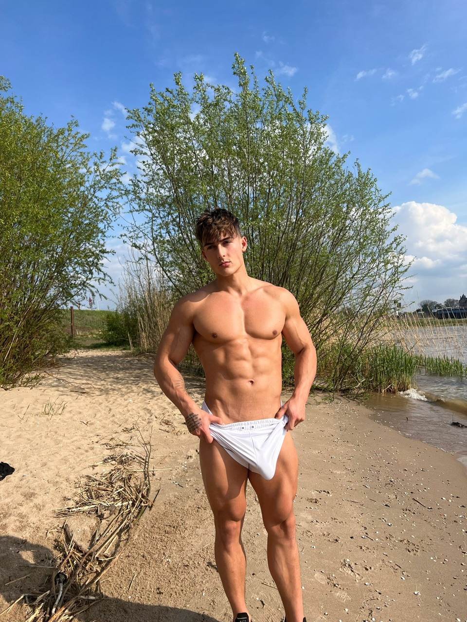 Hot men in underwear 682