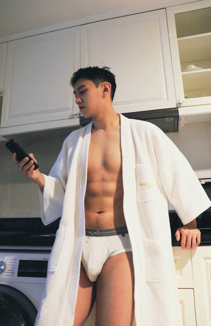 Hot men in underwear 682