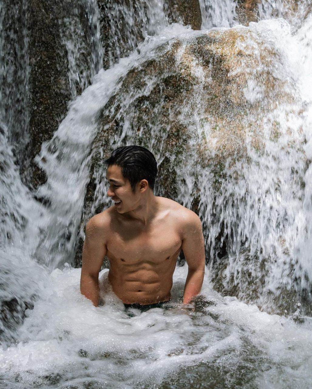 รวมมิตรผัว