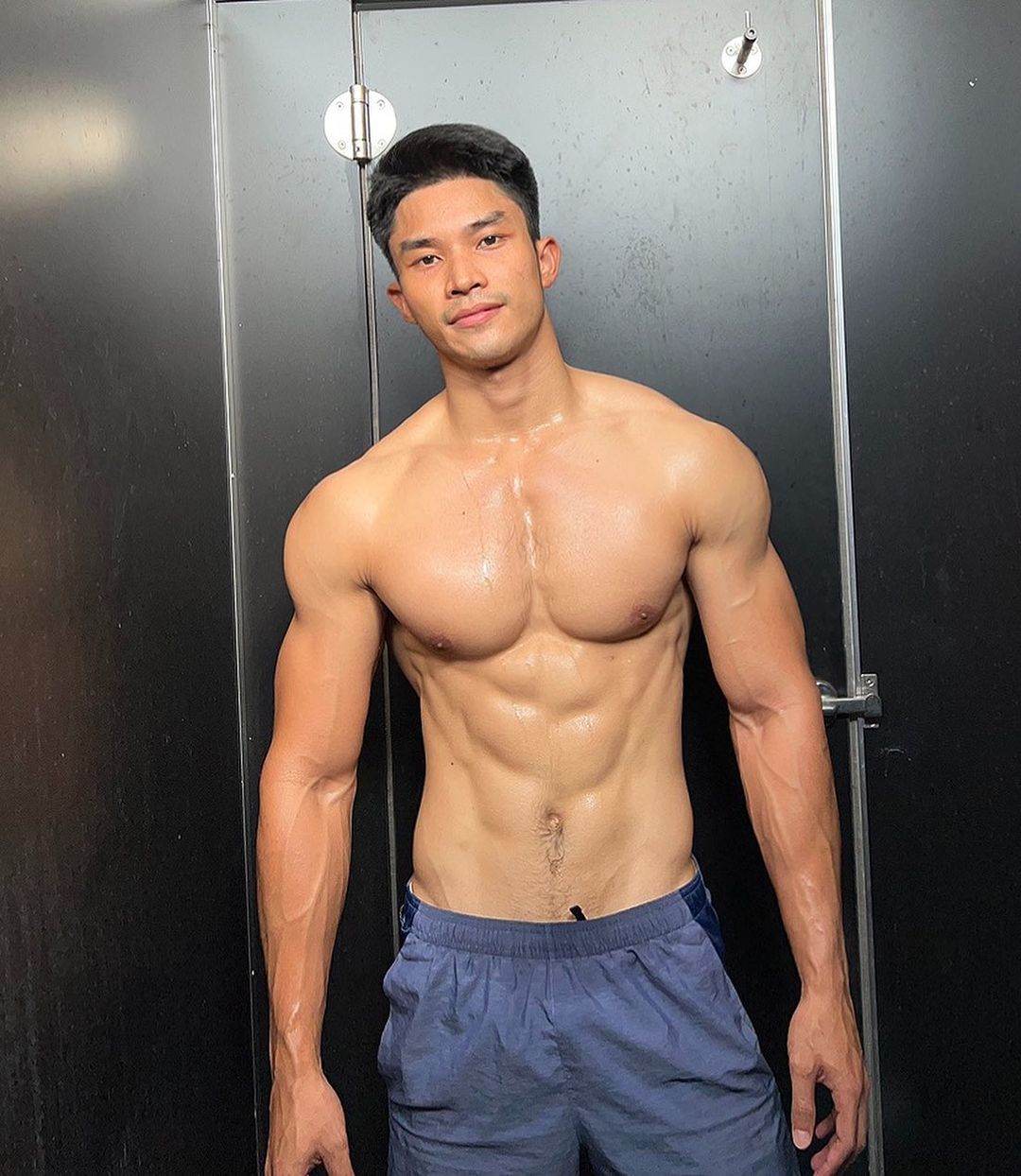 เลียให้สุด