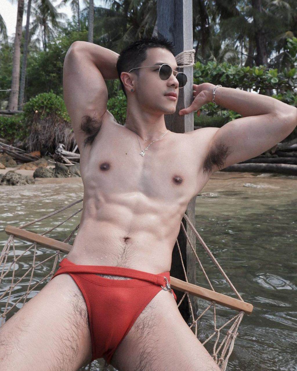 เลียให้สุด