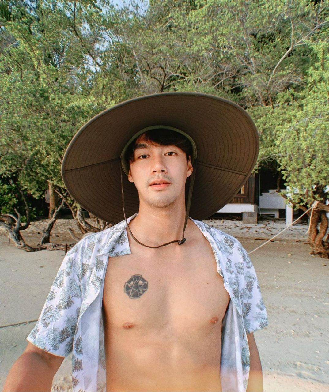 แซ่บแหล่ะ