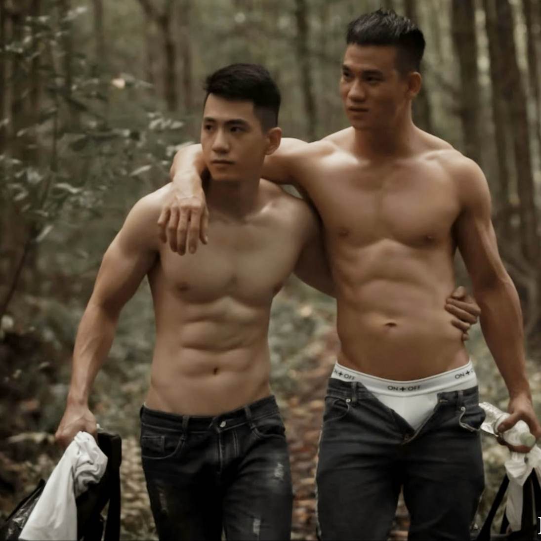 ไม่มีห้องว่าง...งั้นไปป่าข้างทางหลังบ้านกุแล้วกัน