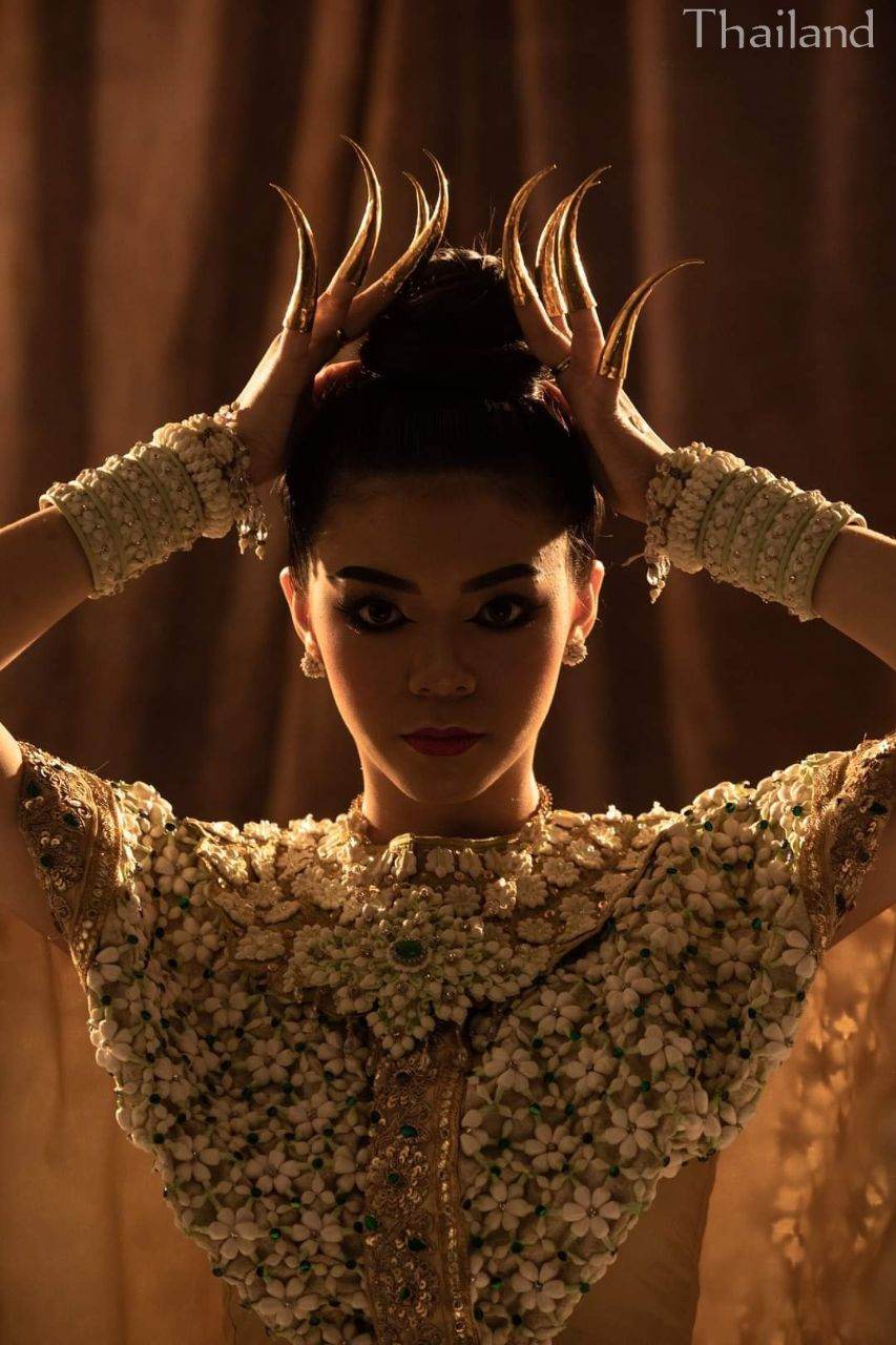 Thai Dance and Floral Jewelry | THAILAND 🇹🇭