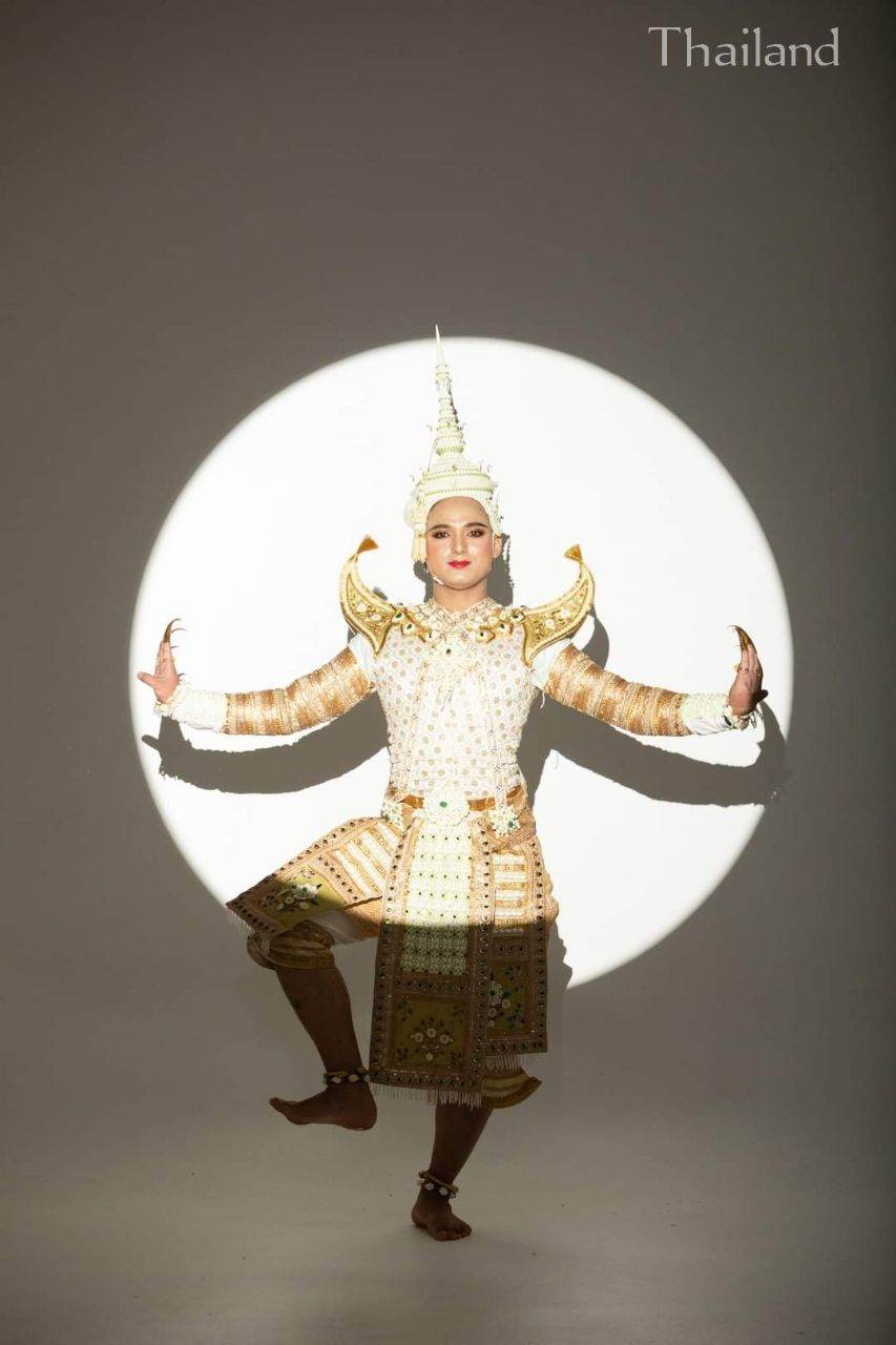 Thai Dance and Floral Jewelry | THAILAND 🇹🇭