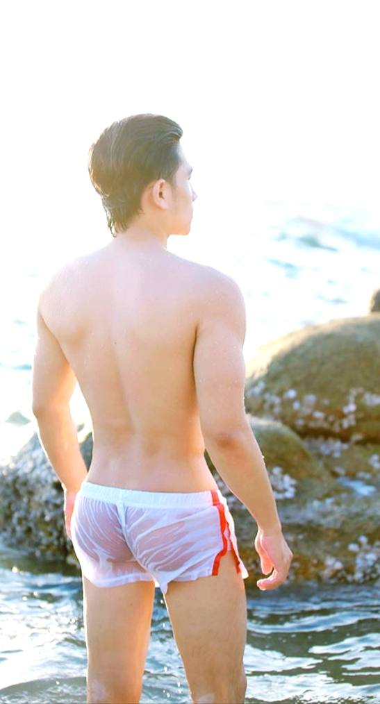 แอบส่องรู..อู้หูวซี๊ดส์