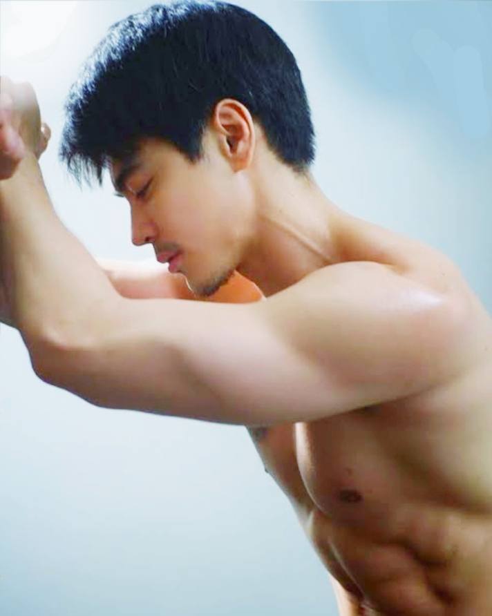 ก็แบบนี้ไงล่ะเขาถึงได้จับกระทำชำเราน่ะ