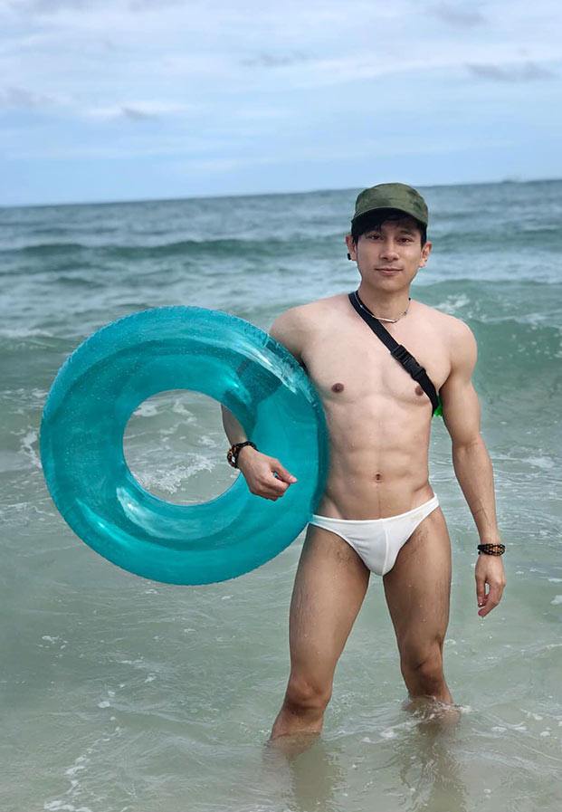 จะฟาดไม่เลี้ยง