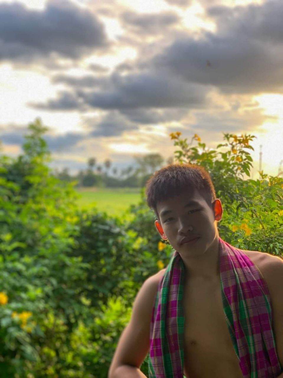 ดีต่อใจ#2333หนุ่ม..ผ้าขาวม้าเท่ๆ