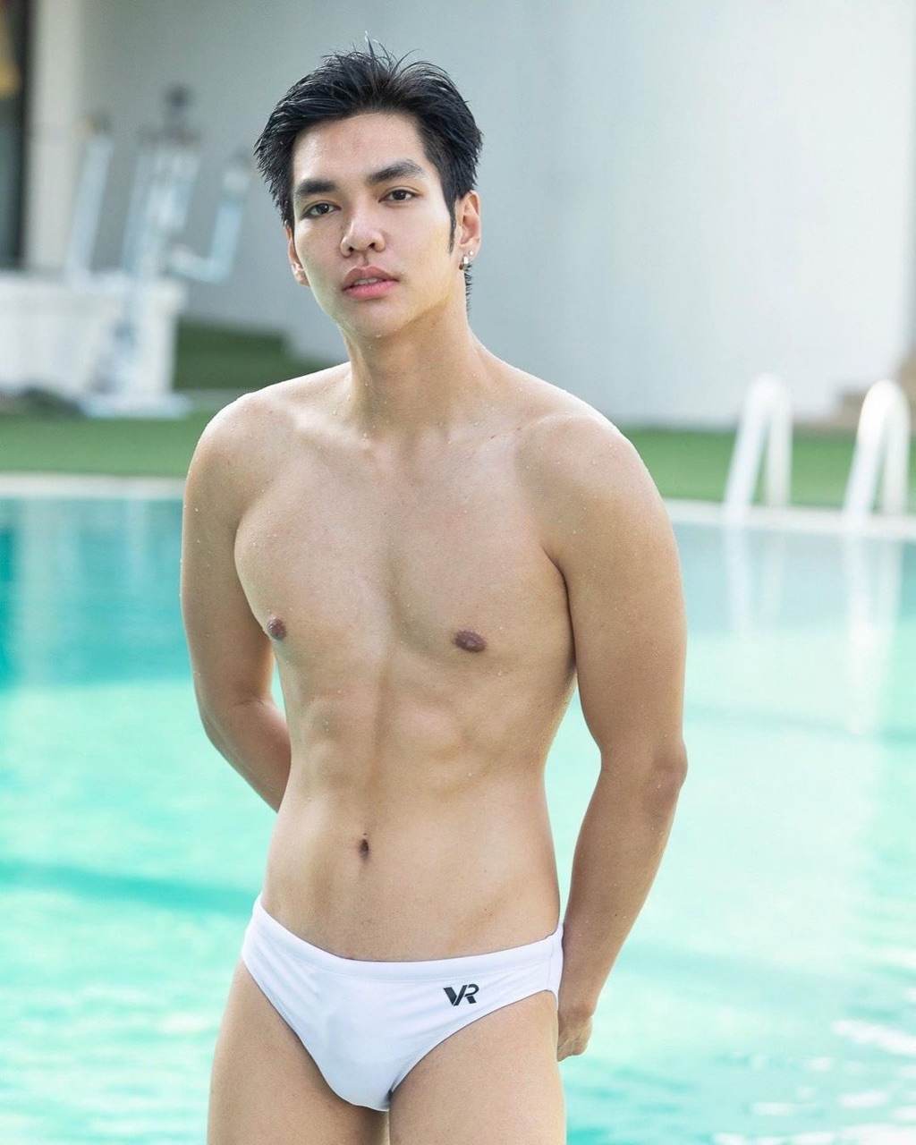 เสาร์สดใส