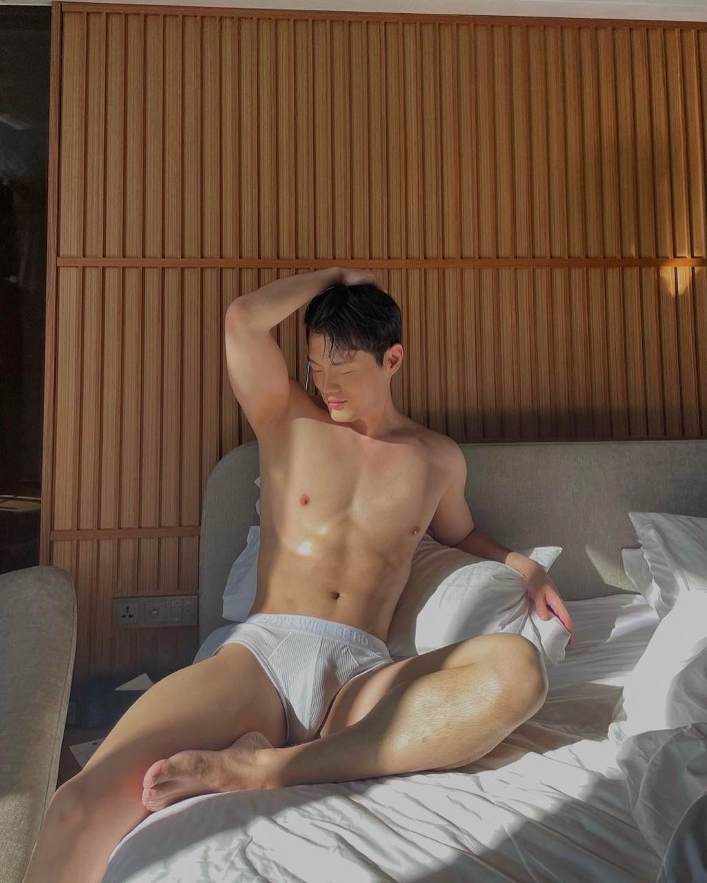 เสาร์สดใส