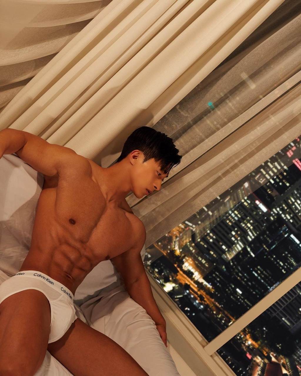 Hot men in underwear 686