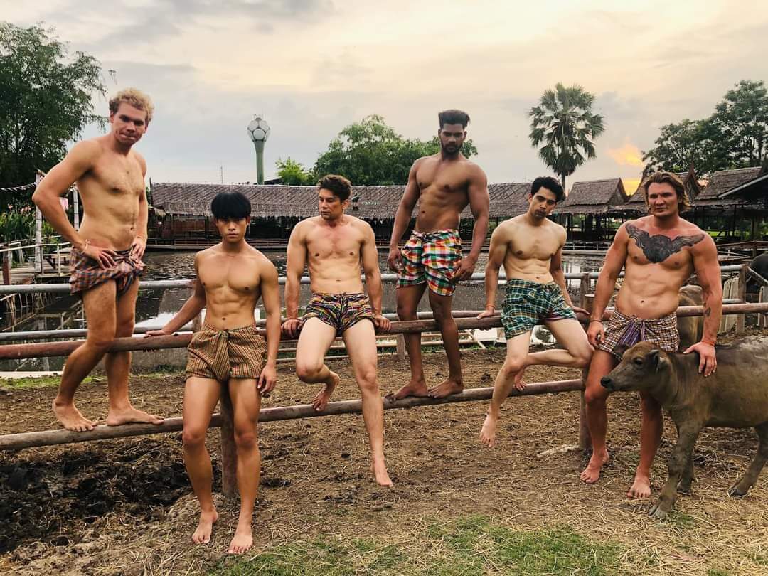 ดีต่อใจ#2347ผ้าขาวม้าจากหนุ่มๆ Mister National Universe2022