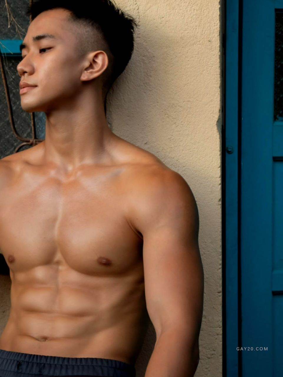 หนุ่มหล่อขึ้นปก 1106.1
