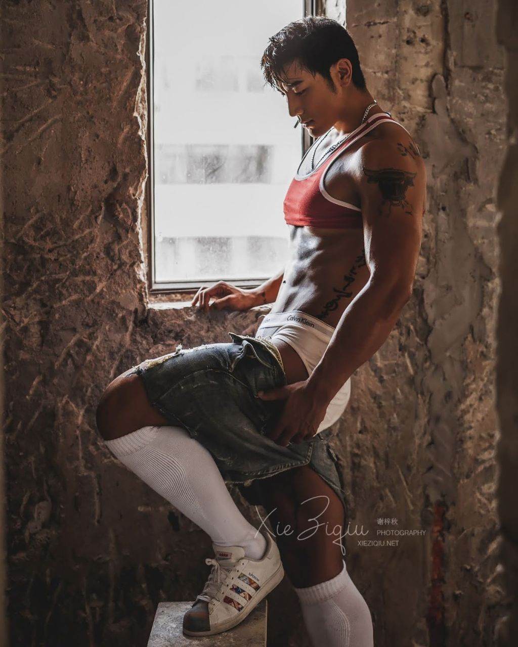 หนุ่มหล่อขึ้นปก 1107